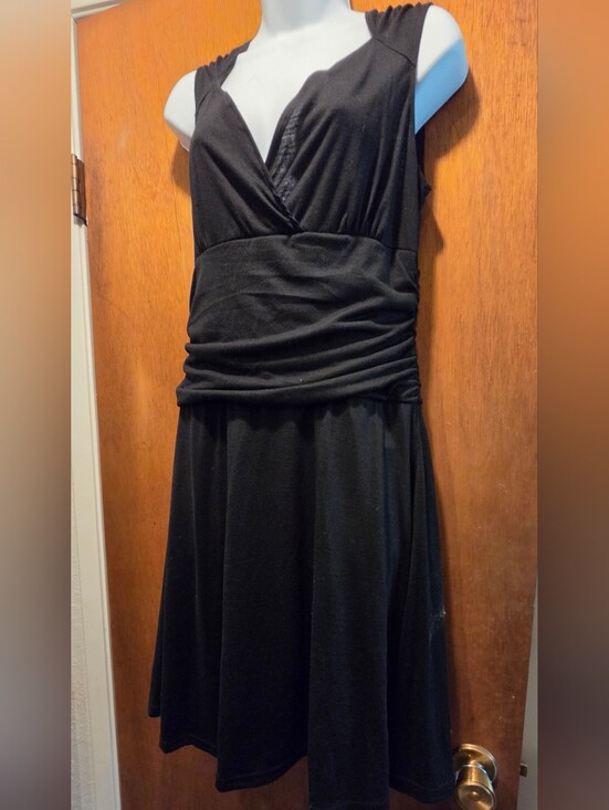 Yummy Tummy Dresses & Skirts - Yummy Tummy Black Sleeveless Shapewear Midi Dress with Surplice Neckline SzM